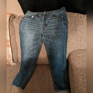 American Eagle Tomgirl Jeans